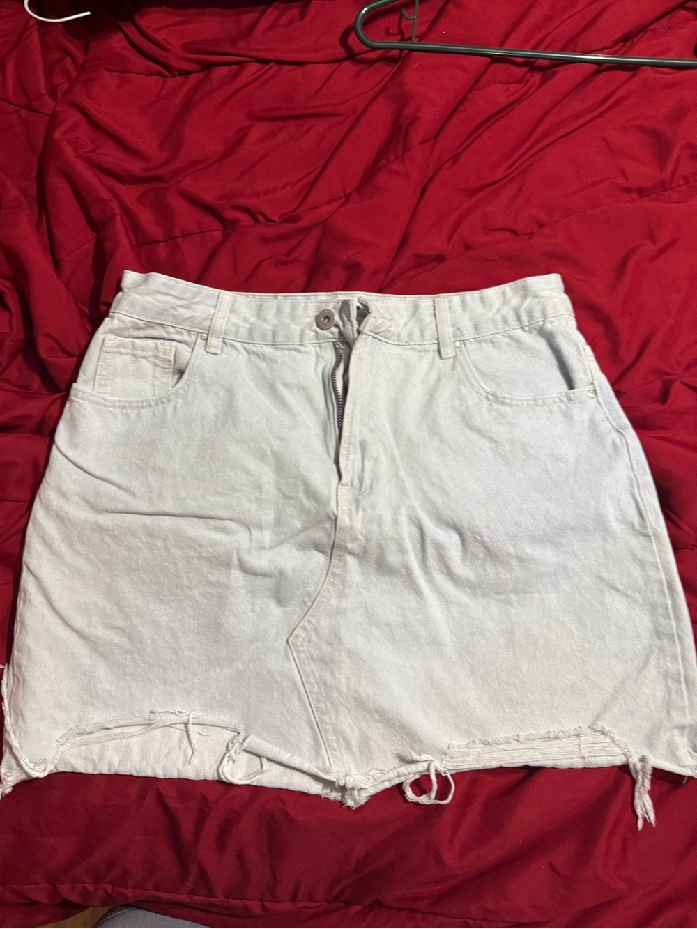 Cotton On White Light-Wash Denim Skirt with Raw Hem Detail